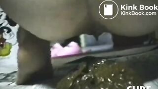 cube huge poop - video 2