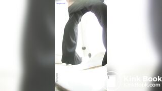 random girl pee poop - video 77
