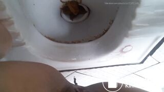 Sexy girl pooping 3