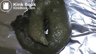 STUNNING BABE FARTS AND SHITS