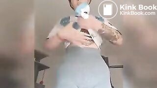 Girl shit in leggings