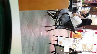 girl toilet voyeur - video 7