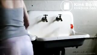 Diaper girl can't hol her poop while washing the dishes