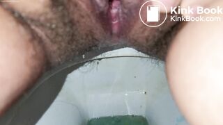 Pooping time - video 4