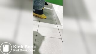 MUJER CAGA EN AURRERA