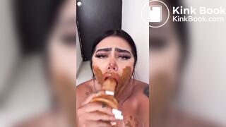 Sexy Latina Scat blowjob