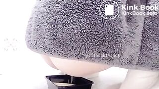 chinese girl pooping 1