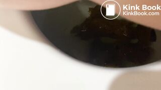 Sitting poop - video 4