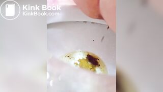 トイレ下痢おなら - video 2