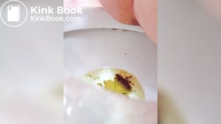 トイレ下痢おなら - video 2