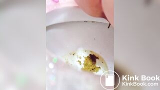 トイレ下痢おなら - video 2