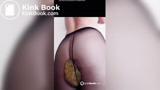 Latina Pantyhose poop