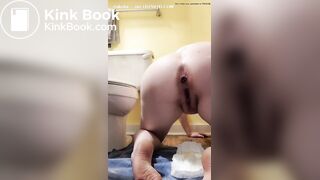 Amateur slut shitting @@