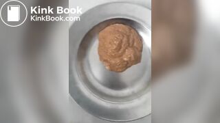 Shiting on plate