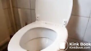 German lady smears poo.. alles sauber lecken!