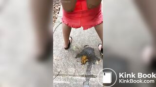 Public Pooping - Blonde poops in the park