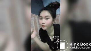 Playing Tik Tok while sitting and pooping