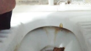 Shitting Iranian girl