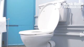 Grunting on toilet