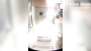 pooping girl - video 2