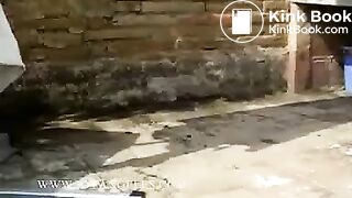 Hot model takes a big dump