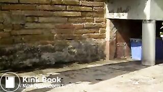 Hot model takes a big dump