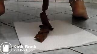 Mature woman pooping for me 2 (poor quality)