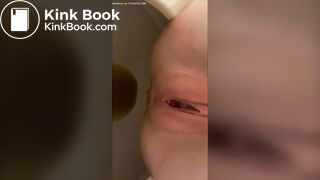 Pretty girl scat - video 4