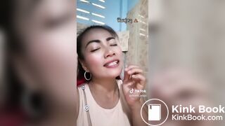 สาวปวดขี้หนัก