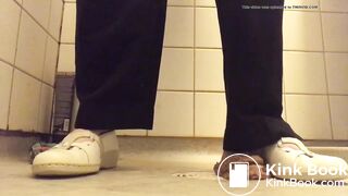 Woman poops her pants (a rather alternative angle)