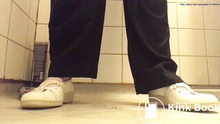 Woman poops her pants (a rather alternative angle)