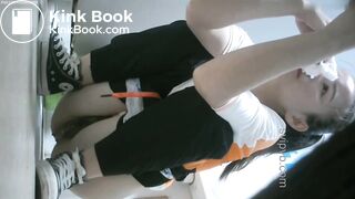 chinese girl shitting - video 10