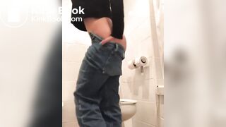 Sexy Milf Big Shits on Toilet