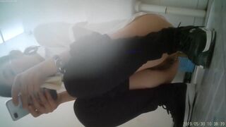 chinese girl shitting - video 9