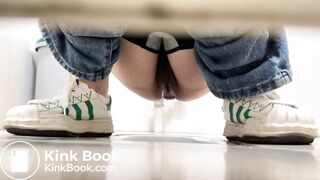 girl poop voyeur - video 72