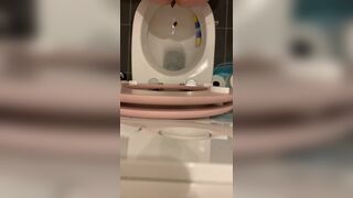 Sexy girl morning Poop 112