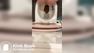 Sexy girl morning Poop 112