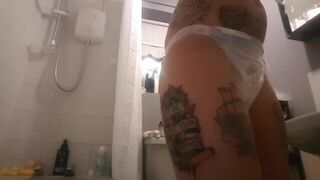 Messing her Diaper