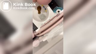 Sexy girl morning Poop 113
