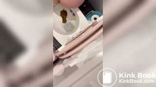 Sexy girl morning Poop 113