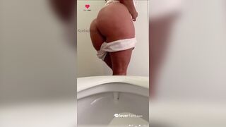 Big ass Latina shitting big load in toilet