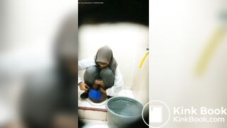 Jilbab Poop 1