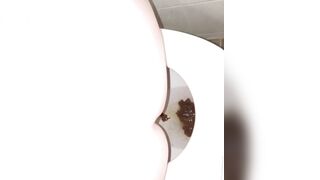 Bbw shitting - video 8
