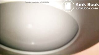 YOUNG BLONDE GERMAN GIRL FARTS AND HAS A GOOD SHIT!