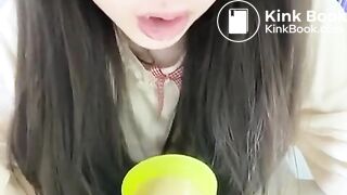 Korean Twitter girl vomitting compilation_1