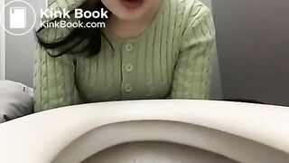 Korean Twitter girl vomitting compilation_1