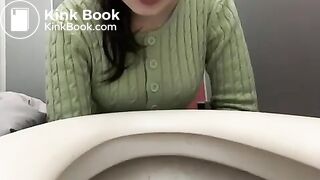 Korean Twitter girl vomitting compilation_1