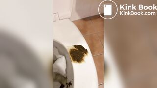 女孩厚重的大便