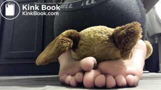 Teen poops leggings on bear