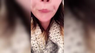 Scat eating princess